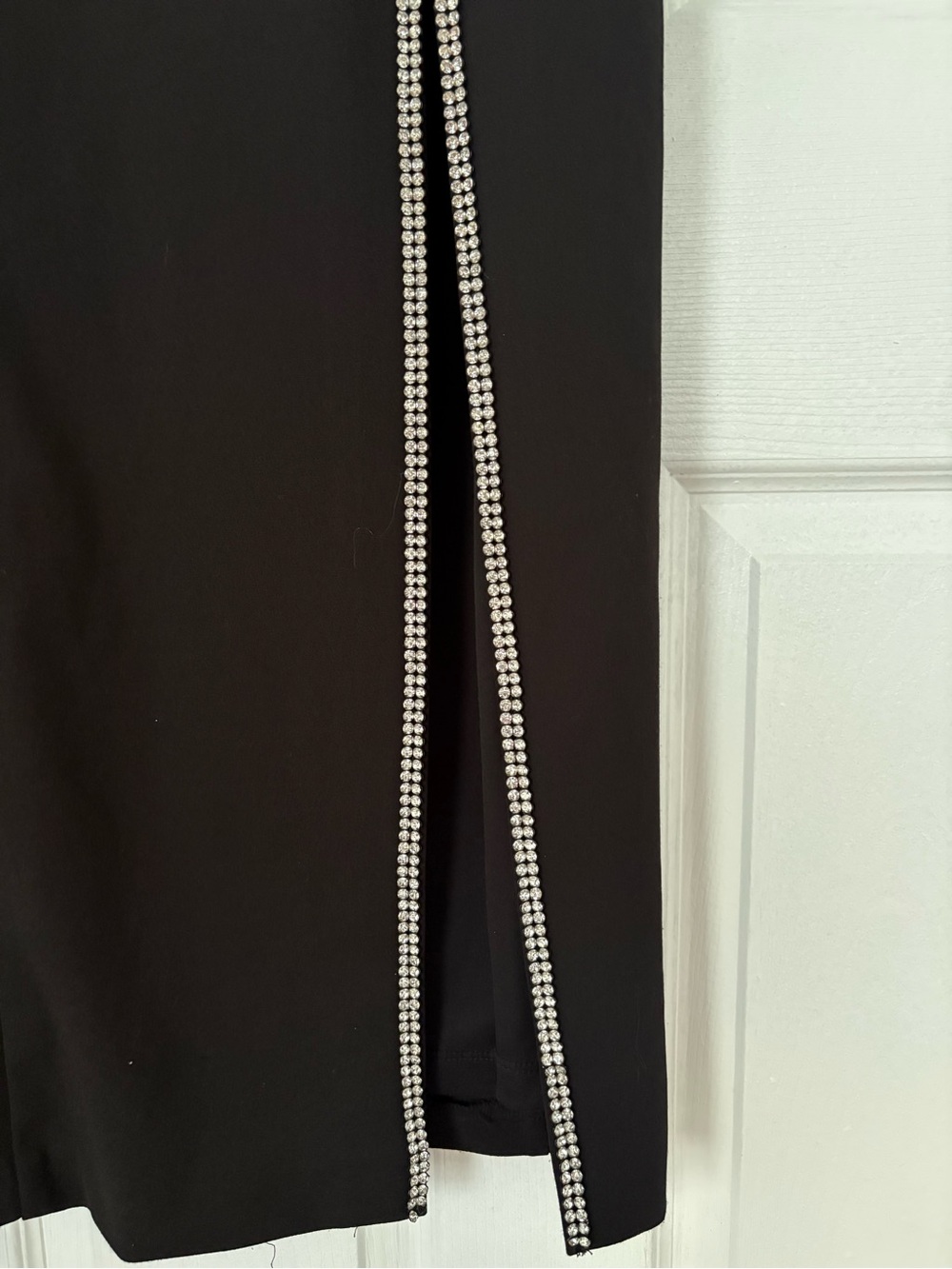 Vince Camuto Black Sleeveless Column Dress with Rhinestone Side Slit Size 6P - Picture 3 of 7